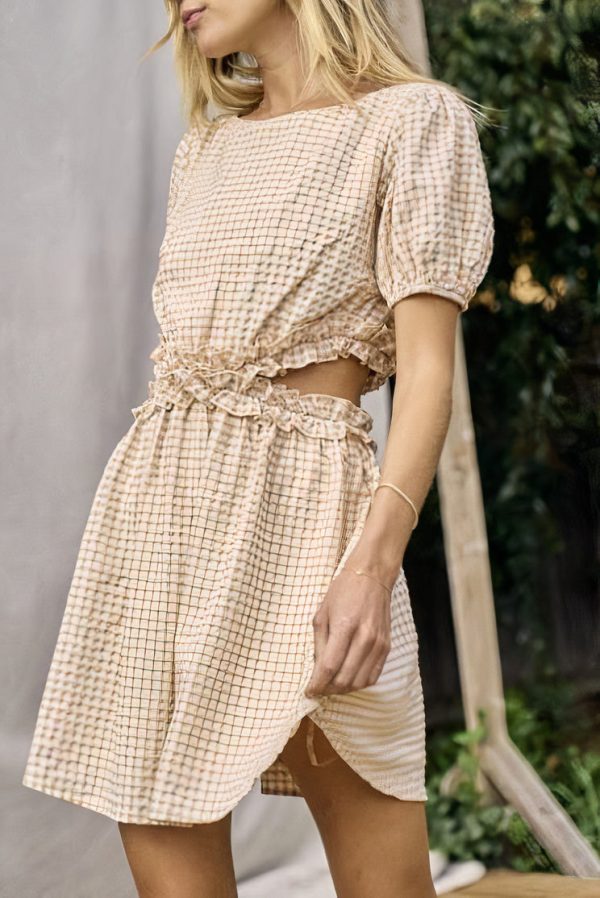 GINGHAM PLAID RUFFLE DETAIL CUT OUT MINI DRESS - LT.TAUPE